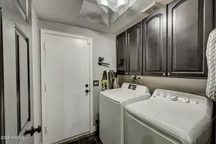 938 E Knight Ln, Tempe, AZ 85284 - Photo 41