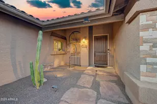 938 E Knight Ln, Tempe, AZ 85284 - Photo 5