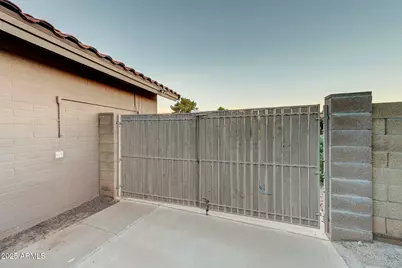 938 E Knight Lane, Tempe, AZ 85284 - Photo 57