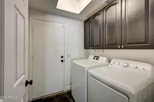 938 E Knight Ln, Tempe, AZ 85284 - Photo 25