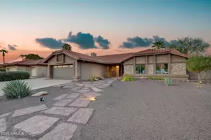 938 E Knight Ln, Tempe, AZ 85284 - Photo 3