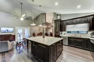 938 E Knight Ln, Tempe, AZ 85284 - Photo 25