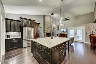 938 E Knight Ln, Tempe, AZ 85284 - Photo 23