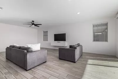 7910 N 82nd Lane, Glendale, AZ 85303 - Photo 13