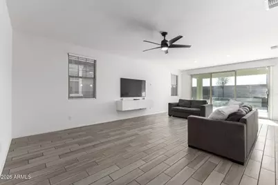 7910 N 82nd Lane, Glendale, AZ 85303 - Photo 11