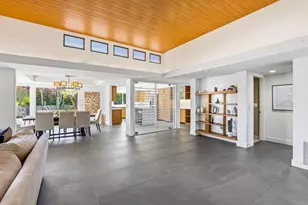 8101 E Del Timbre Dr, Scottsdale, AZ 85258 - Photo 13