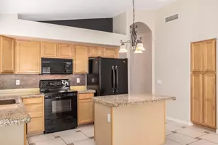 2236 E Robin Ln, Phoenix, AZ 85024 - Photo 17