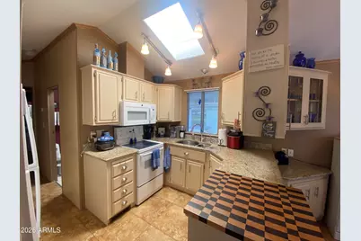 2010 S Crow Avenue, Apache Junction, AZ 85119 - Photo 13
