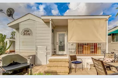 2010 S Crow Avenue, Apache Junction, AZ 85119 - Photo 11