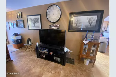 2010 S Crow Avenue, Apache Junction, AZ 85119 - Photo 11