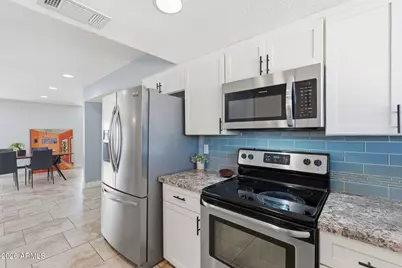 4539 W Sweetwater Avenue, Glendale, AZ 85304 - Photo 15