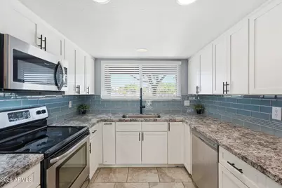 4539 W Sweetwater Avenue, Glendale, AZ 85304 - Photo 11