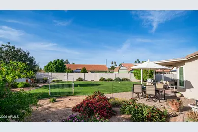 408 E Meadows Lane, Gilbert, AZ 85234 - Photo 37