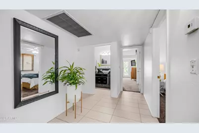 408 E Meadows Lane, Gilbert, AZ 85234 - Photo 17