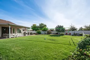 408 E Meadows Ln, Gilbert, AZ 85234 - Photo 33