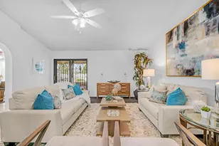 408 E Meadows Ln, Gilbert, AZ 85234 - Photo 11