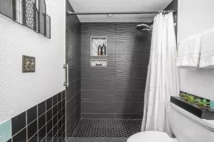 408 E Meadows Ln, Gilbert, AZ 85234 - Photo 3