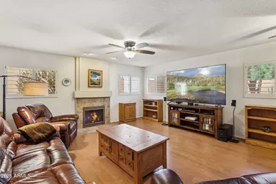 10908 N 57th Avenue, Glendale, AZ 85304 - Photo 15