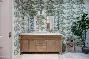 4029 E Patricia Jane Dr, Phoenix, AZ 85018 - Photo 11