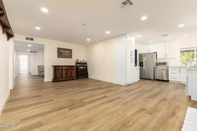 10008 N 44th Drive, Glendale, AZ 85302 - Photo 9