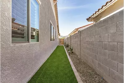 5361 N 205th Drive, Buckeye, AZ 85396 - Photo 13