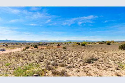 25640 N Lopez Drive #241, Paulden, AZ 86334 - Photo 19