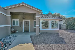 3043 N 34th St, Phoenix, AZ 85018 - Photo 3