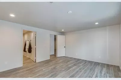 3649 E Emile Zola Avenue, Phoenix, AZ 85032 - Photo 9