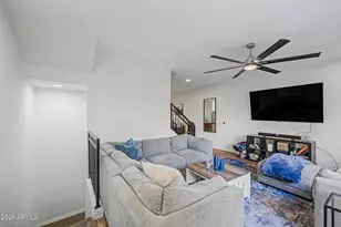 3422 E Avalon Dr, Phoenix, AZ 85018 - Photo 5