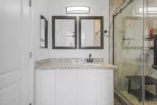 3422 E Avalon Dr, Phoenix, AZ 85018 - Photo 27