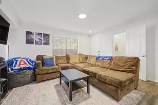 3422 E Avalon Dr, Phoenix, AZ 85018 - Photo 7