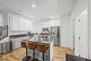 3422 E Avalon Dr, Phoenix, AZ 85018 - Photo 11