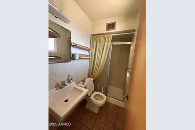 8243 W Piccadilly Road, Phoenix, AZ 85033 - Photo 15