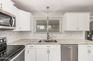 4729 E Greenway St, Mesa, AZ 85205 - Photo 9