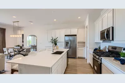 7990 W Rowel Road, Peoria, AZ 85383 - Photo 3