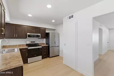 10917 W Thunderbird Boulevard, Sun City, AZ 85351 - Photo 3