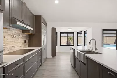 6204 W Garden Drive, Glendale, AZ 85304 - Photo 7