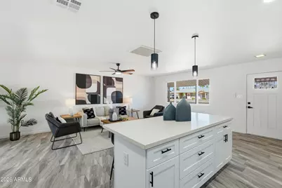 10547 W Sun City Boulevard, Sun City, AZ 85351 - Photo 5