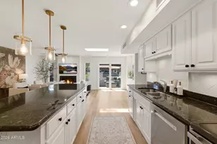 8167 E Del Caverna Dr, Scottsdale, AZ 85258 - Photo 11