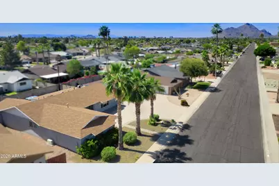 8731 E Jackrabbit Road, Scottsdale, AZ 85250 - Photo 1