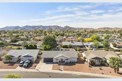 11830 S Eagleman Drive, Phoenix, AZ 85044 - Photo 9