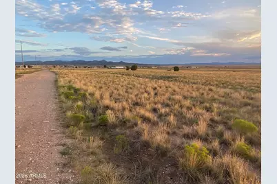 3177 W Granite Drive #68, Paulden, AZ 86334 - Photo 5