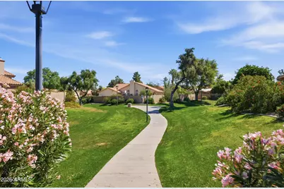 37 E Greentree Drive, Tempe, AZ 85284 - Photo 33