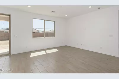 12365 W Parkway Lane, Avondale, AZ 85323 - Photo 9
