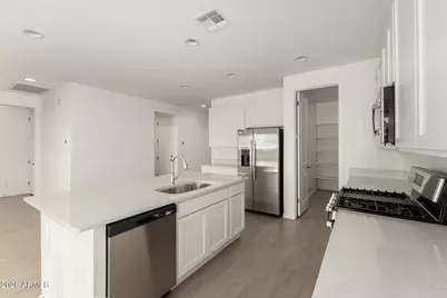 12365 W Parkway Lane, Avondale, AZ 85323 - Photo 5