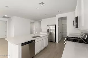 12365 W Pkwy Ln, Avondale, AZ 85323 - Photo 5