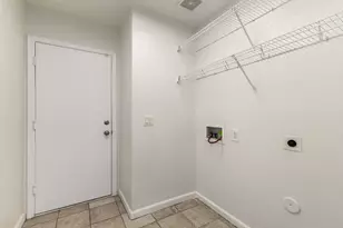 8821 W Loma Ln, Peoria, AZ 85345 - Photo 17