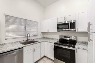 8821 W Loma Ln, Peoria, AZ 85345 - Photo 13