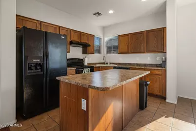 1935 N 78th Drive, Phoenix, AZ 85035 - Photo 7