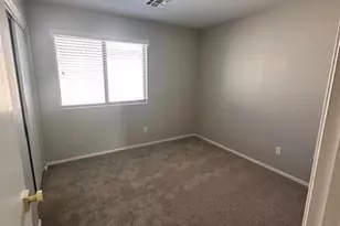 8568 W Hatcher Rd, Peoria, AZ 85345 - Photo 19